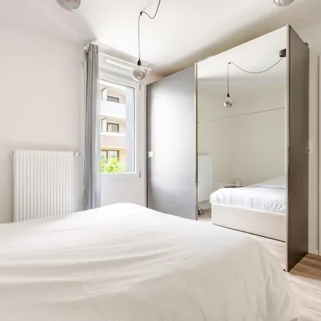 Magnificent T2 With Private Garden 500m From Apartamento